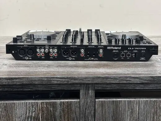 Roland - DJ-707M 2